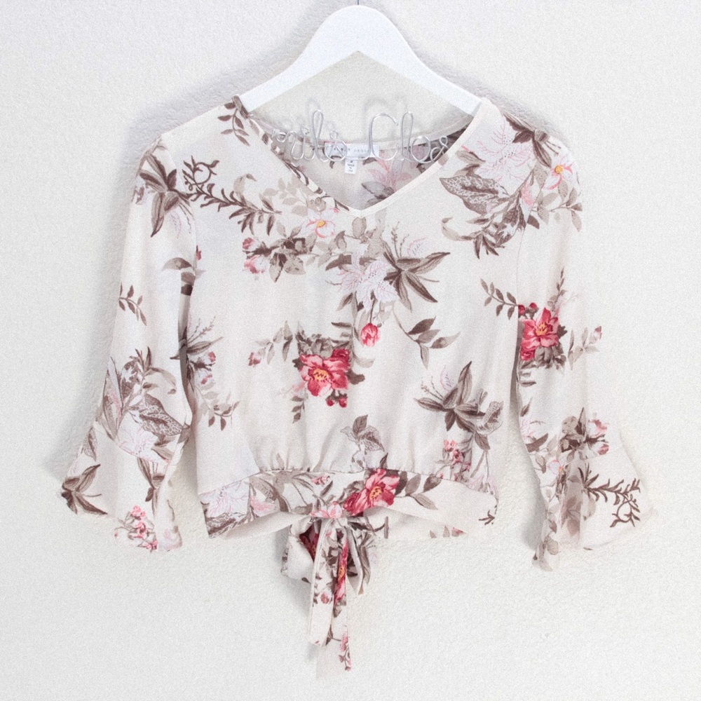 ♡ Honey Peace Floral Ruffle Sleeve Tie Top ♡